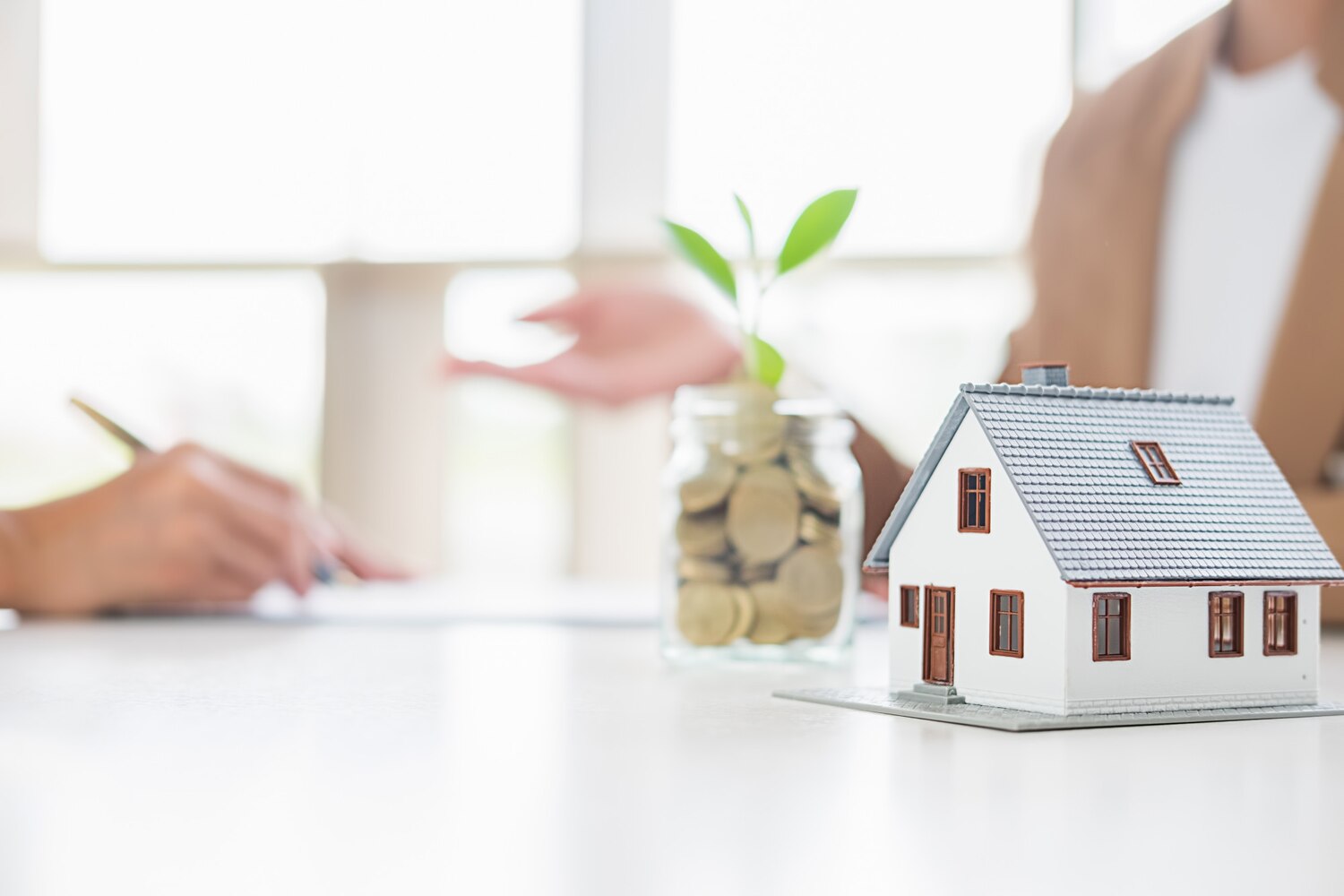 Décryptage des offres de prêt immobilier : guide pour une comparaison efficace